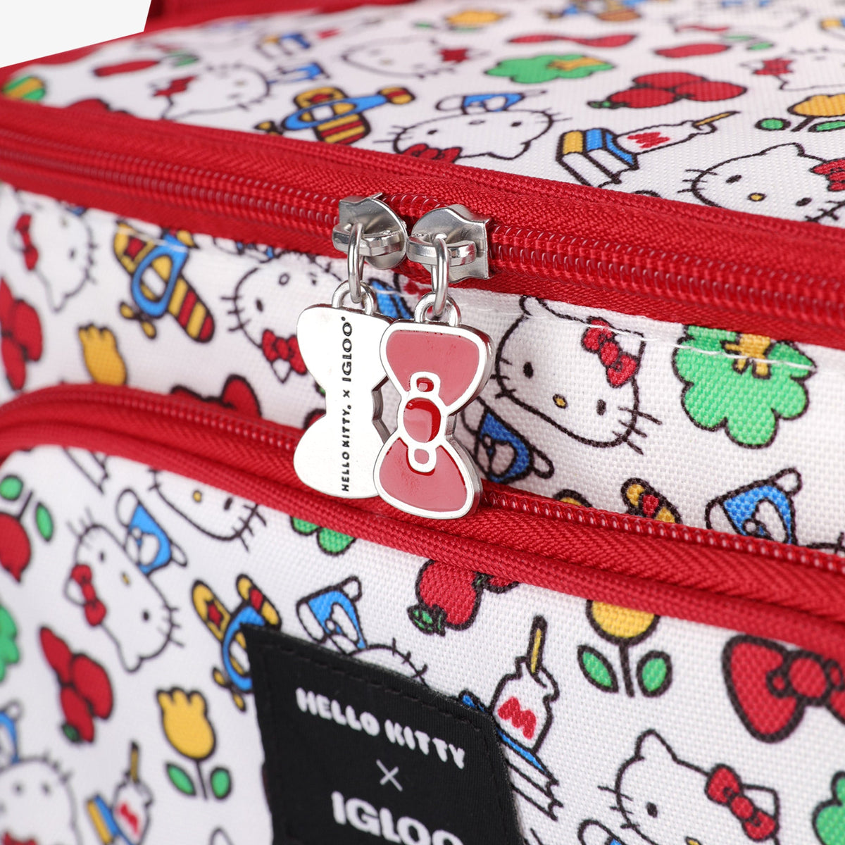 hello-kitty-square-lunch-cooler-bag-d6 00048910-C8.jpg