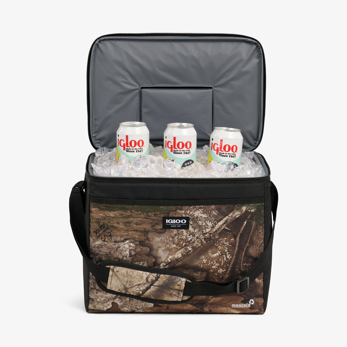 realtree-apx-hlc-28-can-bag-b0 00064354-P4-2025.jpg