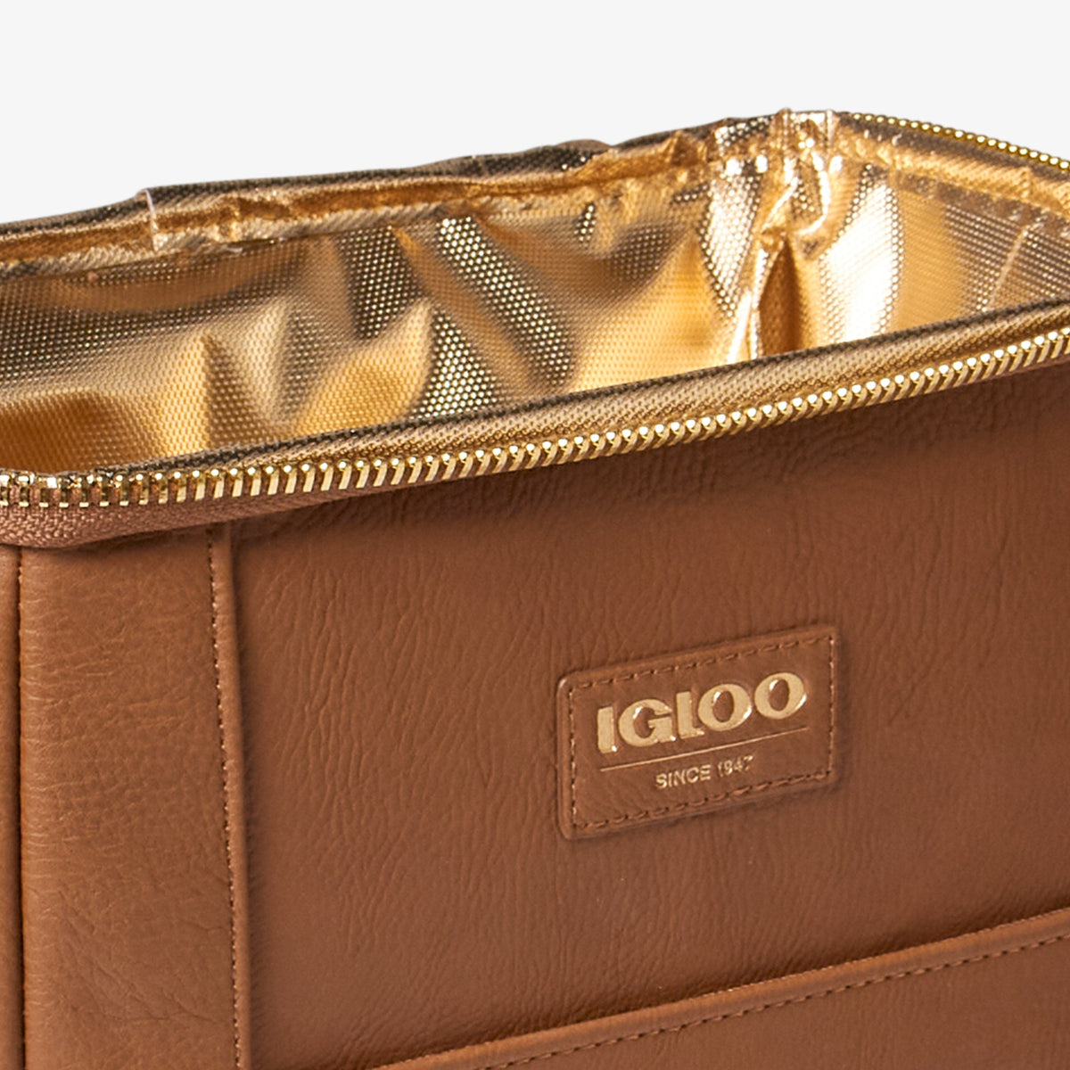 igloo-luxe-mini-convertible-backpack-e4 00066043_D2.jpg
