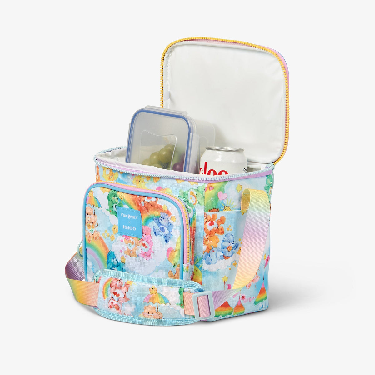 the-care-bearstm-clouds-square-lunch-bag-r0 00066102_3.jpg