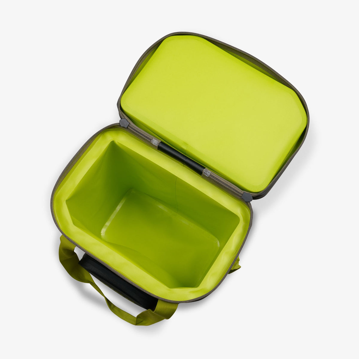 trailmate-32-can-backpack-r4 00066774-O2.jpg