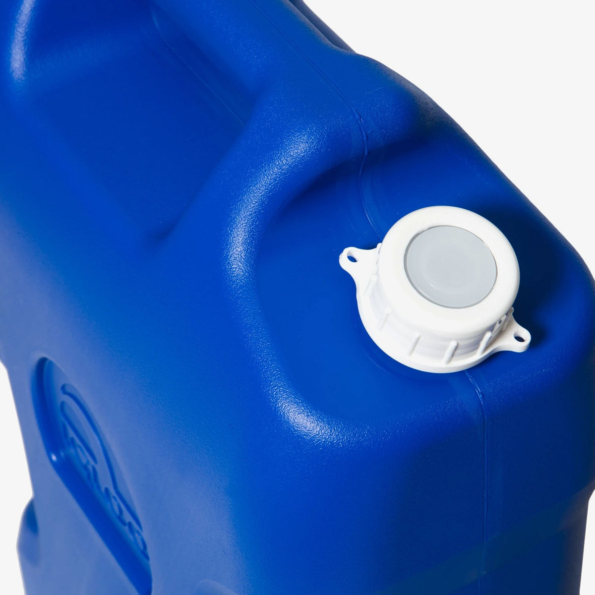 6-gallon-water-container-z6 42154-6-gallon-water-container-ii-majestic-blue-top.jpg